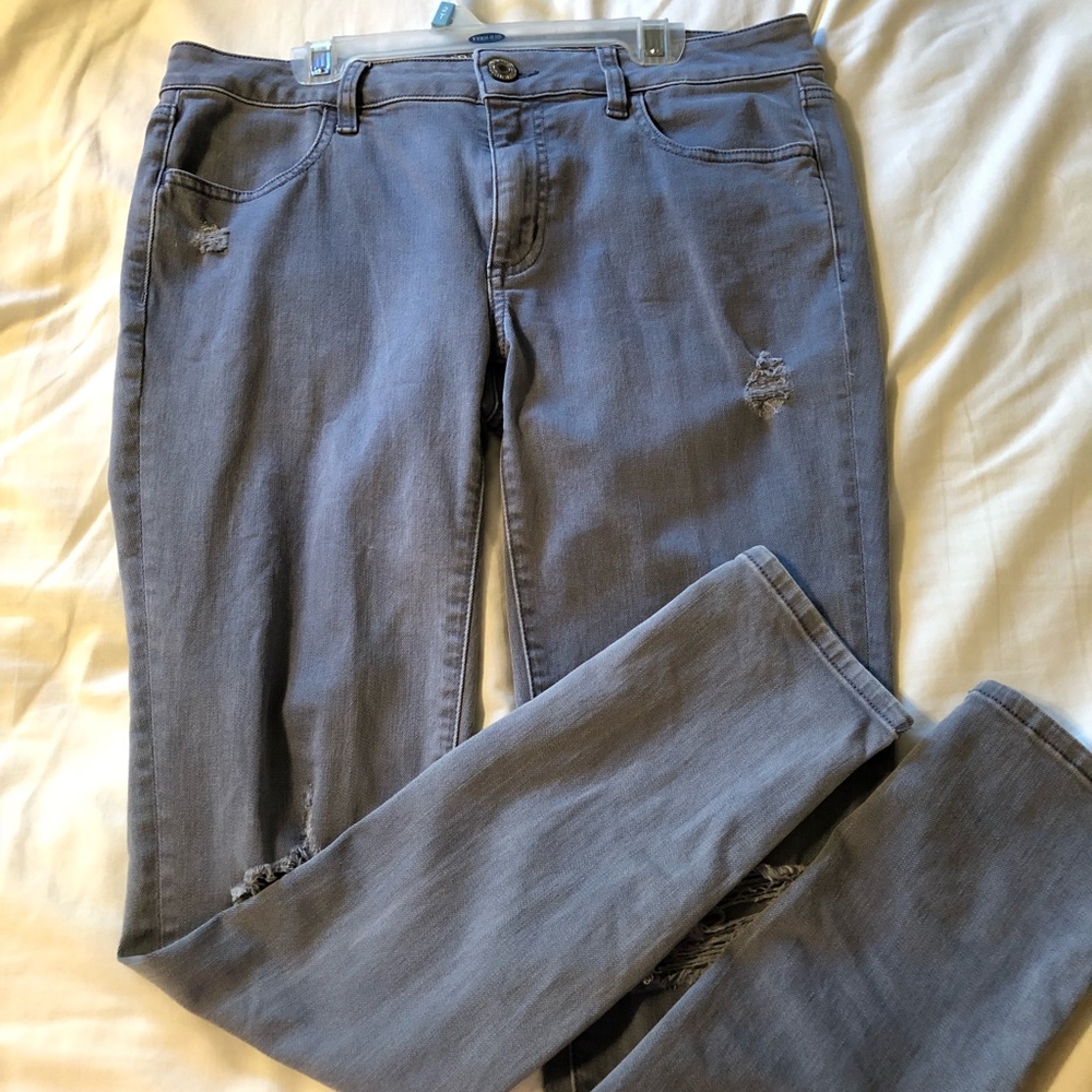 Gray American Eagle Ripped Jeans